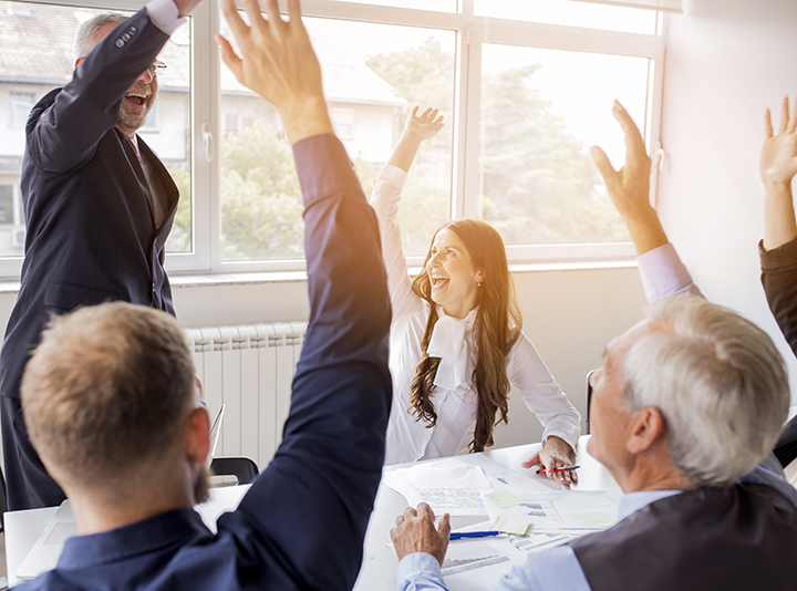 Alta administração comemorando bons reusltados no compliance